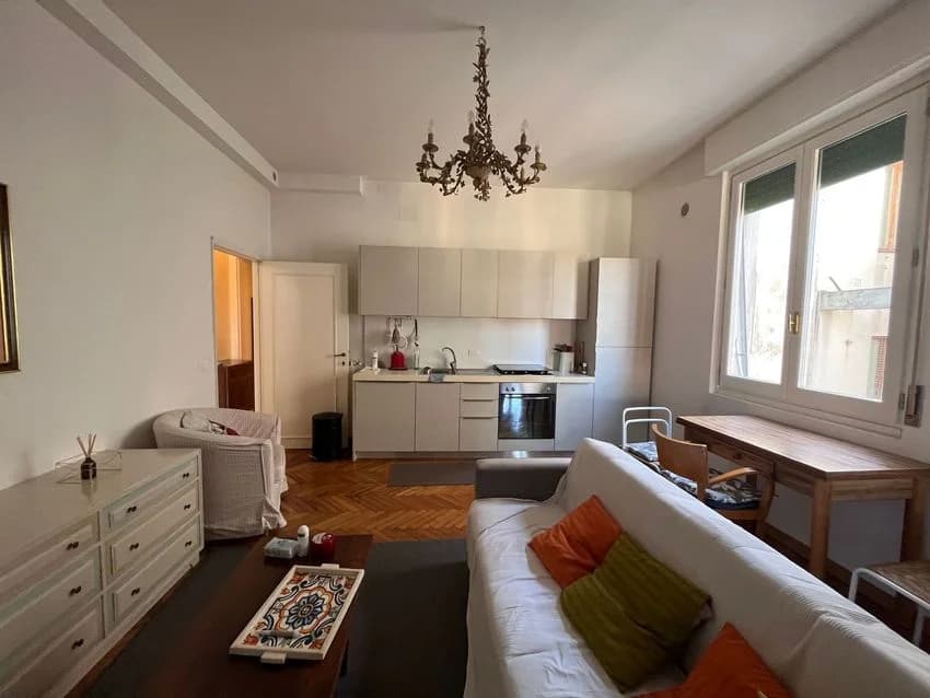 2 room flat for rent in Piazza Guglielmo Oberdan Nn
