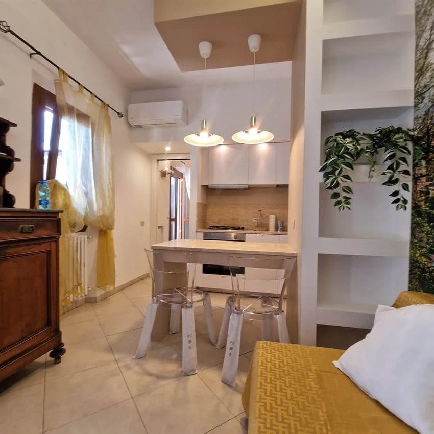 2 room flat for rent in Via Giacomo Zanella
