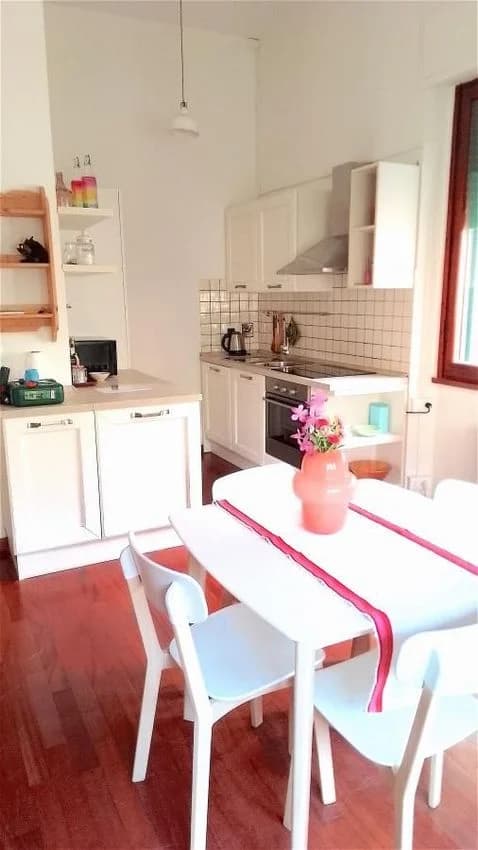 4 room flat for rent in Via Andrea del Castagno Nn