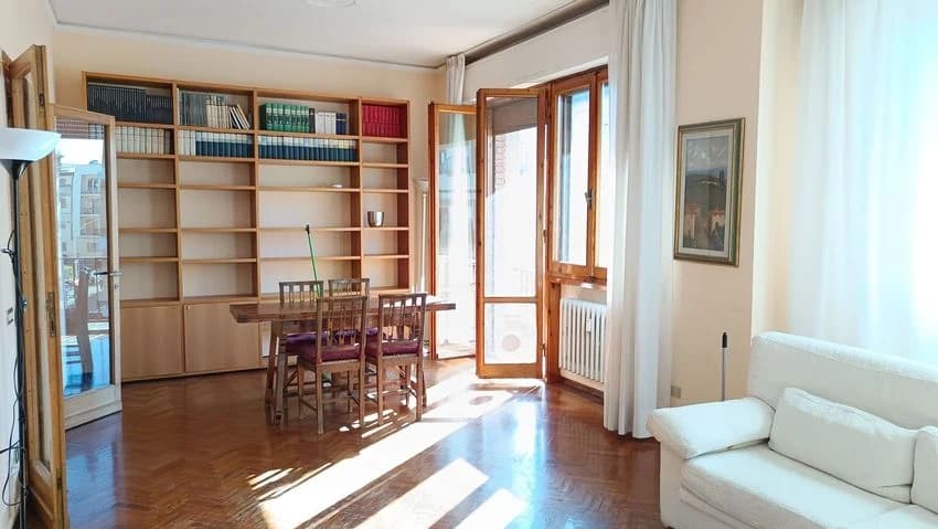 Flat / apartment for rent in Via Giovanni Papini Nn