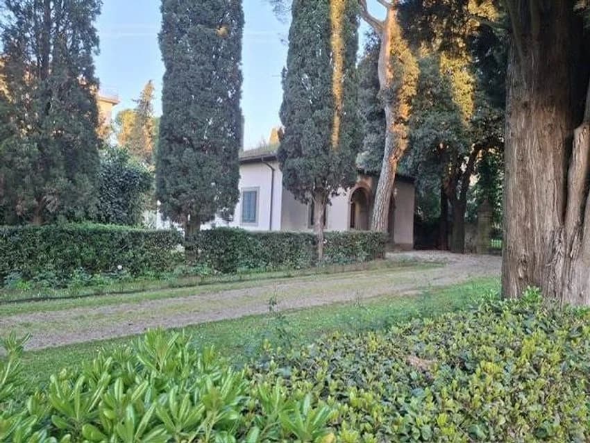 Detached house for rent in Via delle Bagnese
