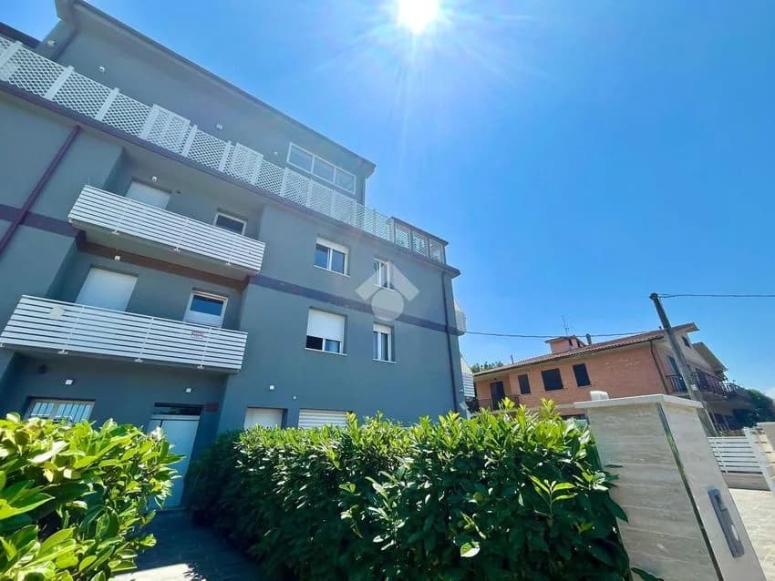 Flat / apartment for rent in Via L. Alamanni, 33