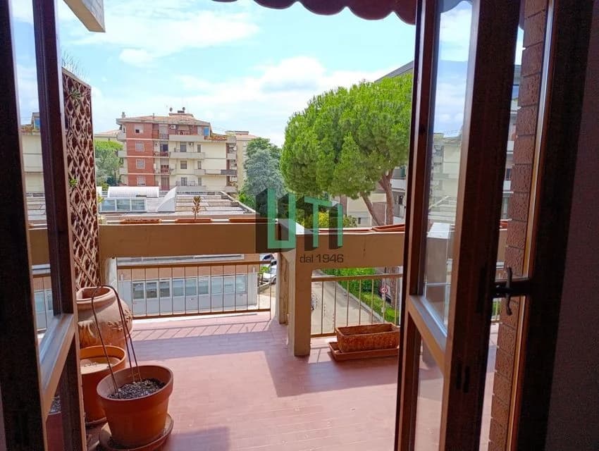3 room flat for rent in Via Vittorio Corcos, 12