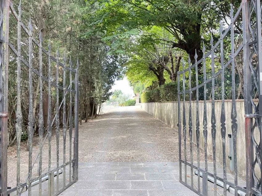 4 room flat for rent in Capannuccia