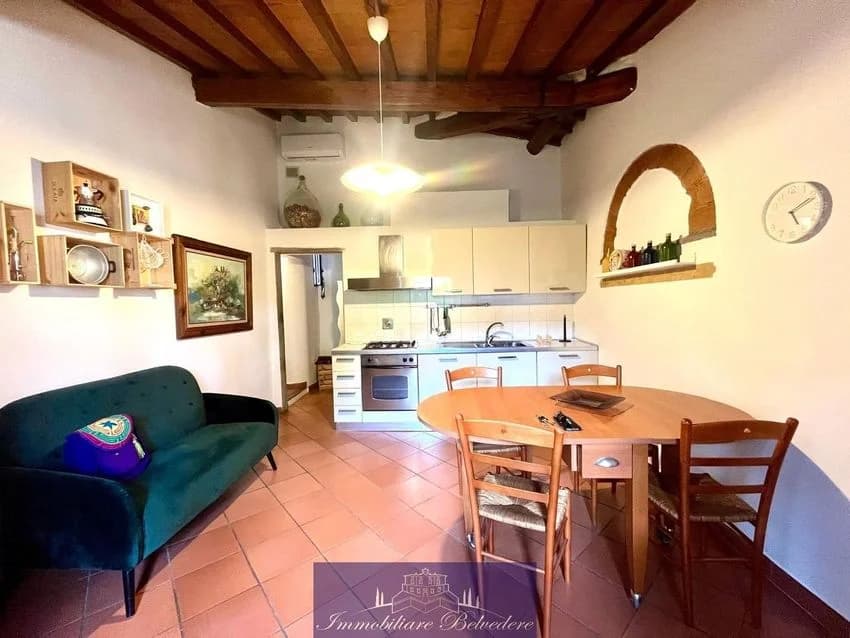 3 room flat for rent in Via Sant Ilario a Colombaia Nn