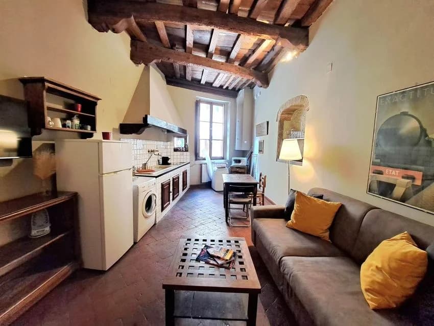 Studio flat for rent in Via Torta