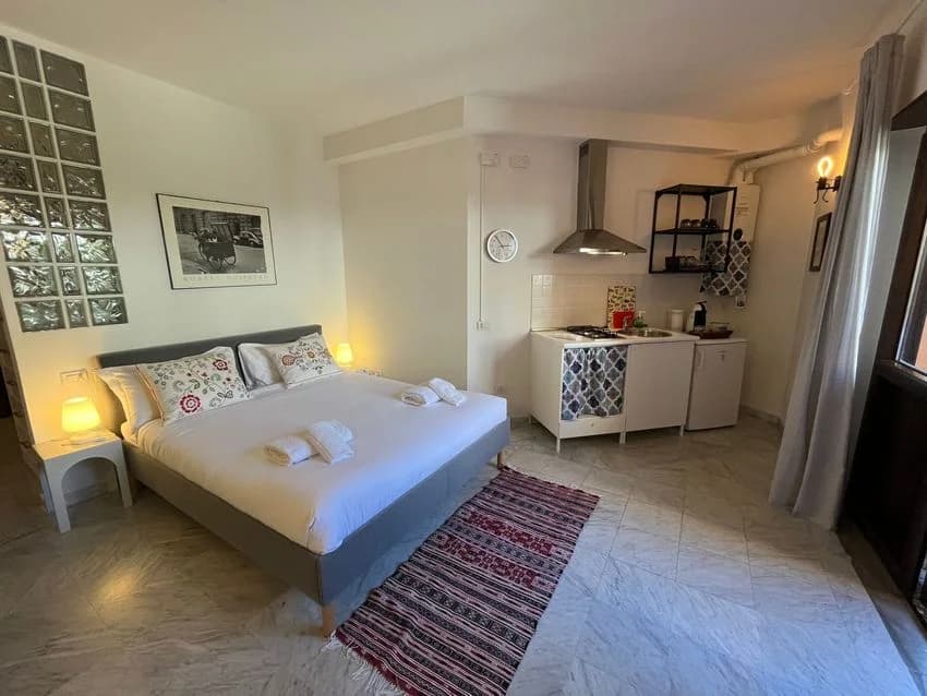 Studio flat for rent in Via Giano della Bella Nn