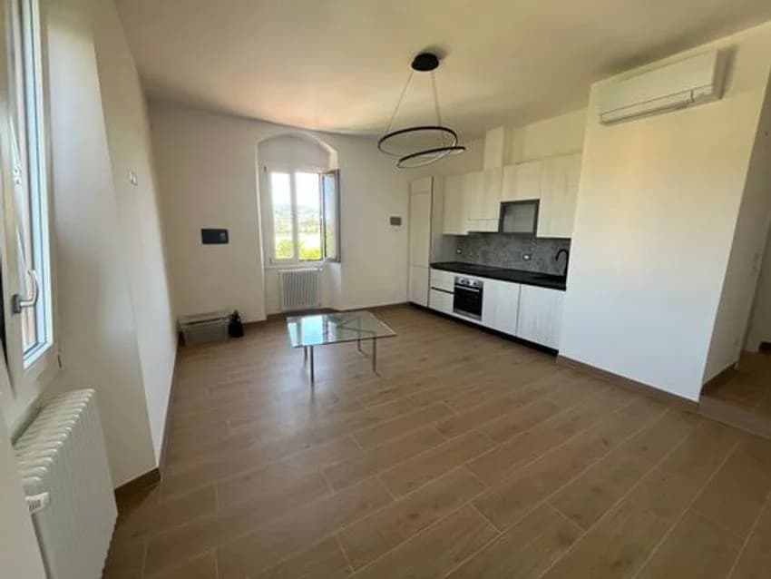 2 room flat for rent in Via Roma Nn
