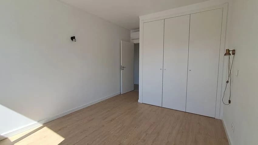 T2 flat for rent in avenida David Mourão-Ferreira, 61