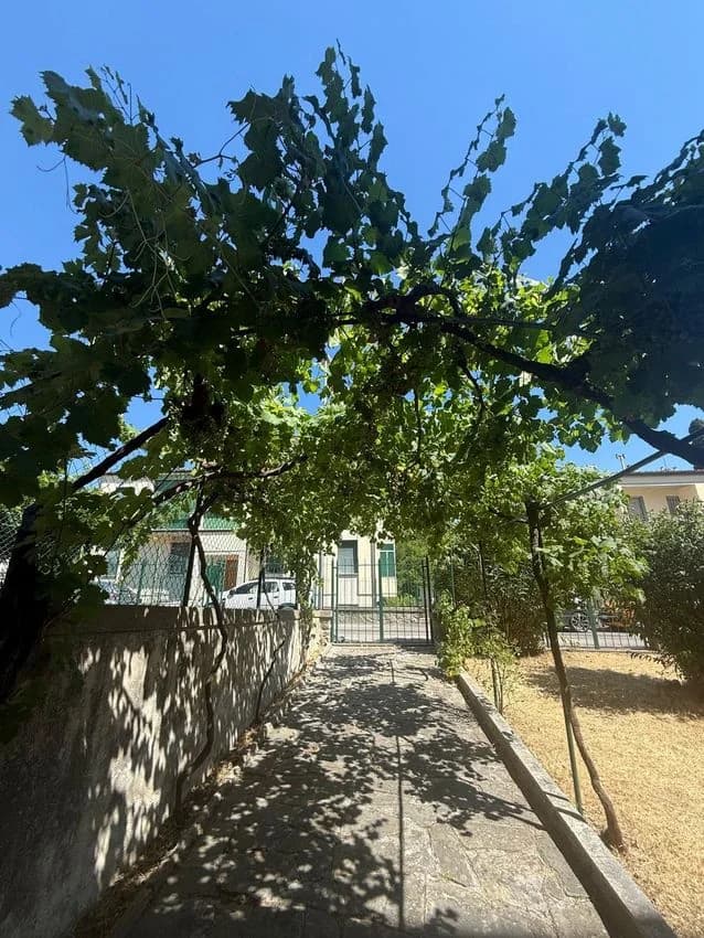 Duplex for rent in Via Arnaldo Fusinato Nn