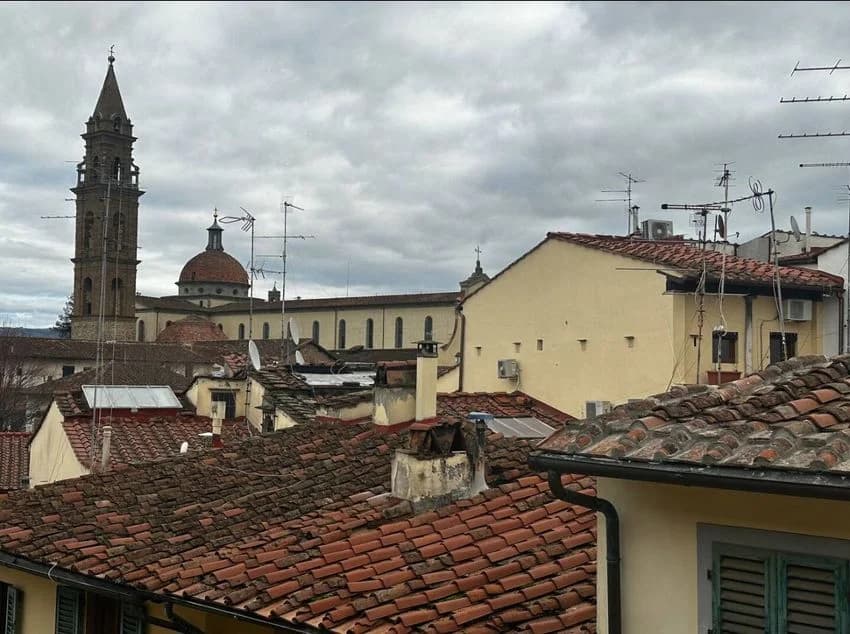 Penthouse for rent in Via Maffia Nn