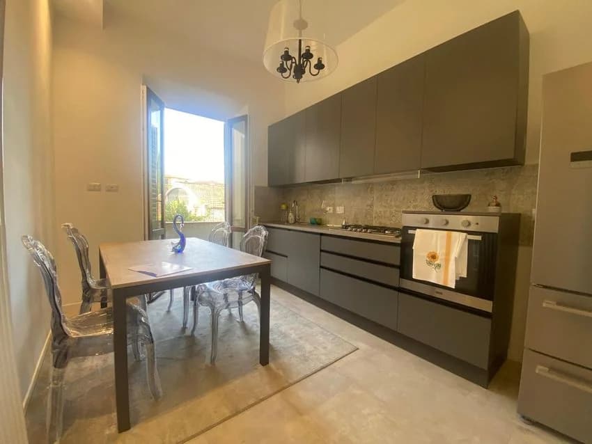 4 room flat for rent in Via Domenico Veneziano