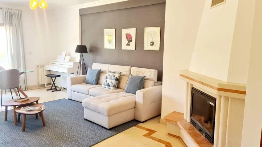 T2 flat for rent in rua Comandante Luis Filipe de Araújo, 28