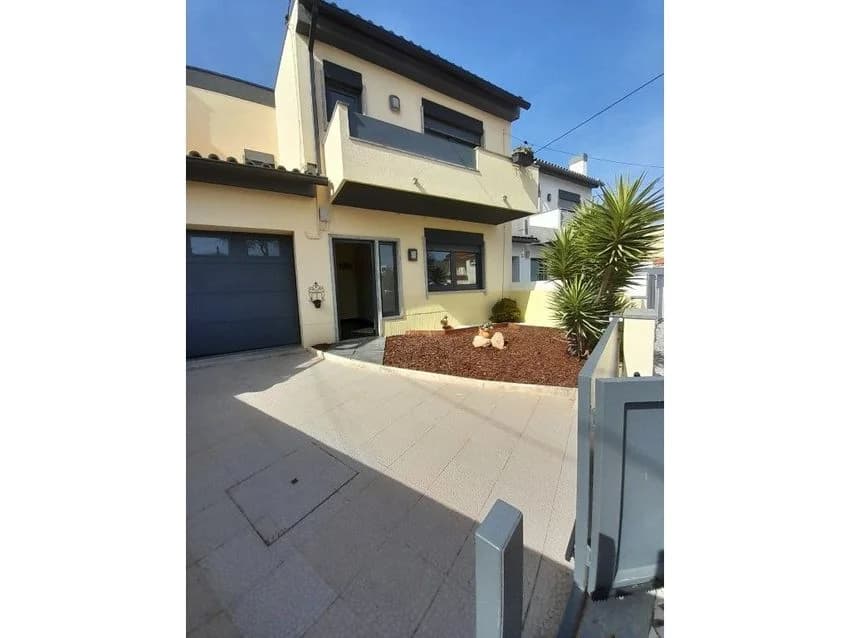 Terraced house for rent in Centro
