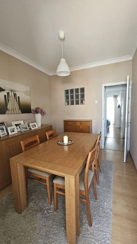 T2 flat for rent in rua Manuel da Silva, 4