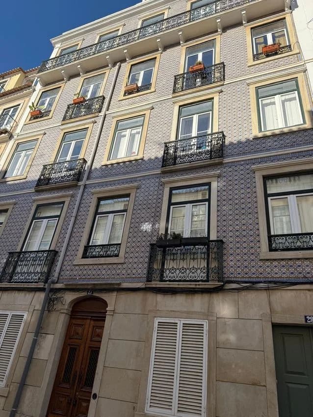 T5 flat for rent in travessa da Palmeira, 27
