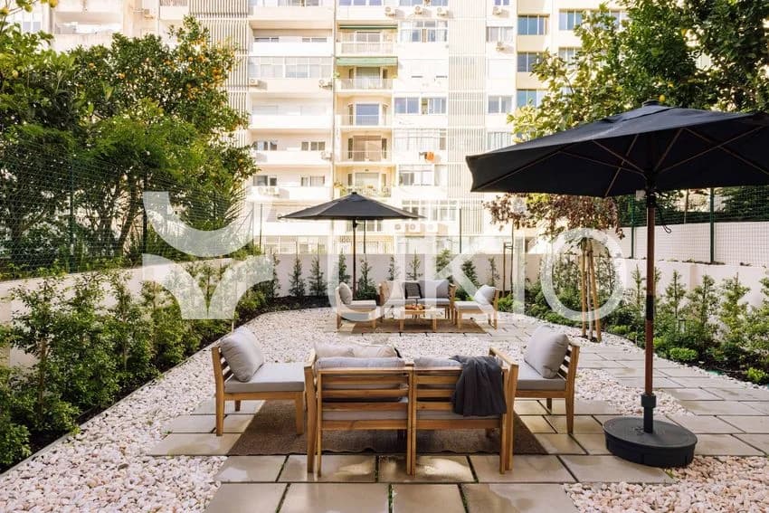T1 flat for rent in rua Chaby Pinheiro