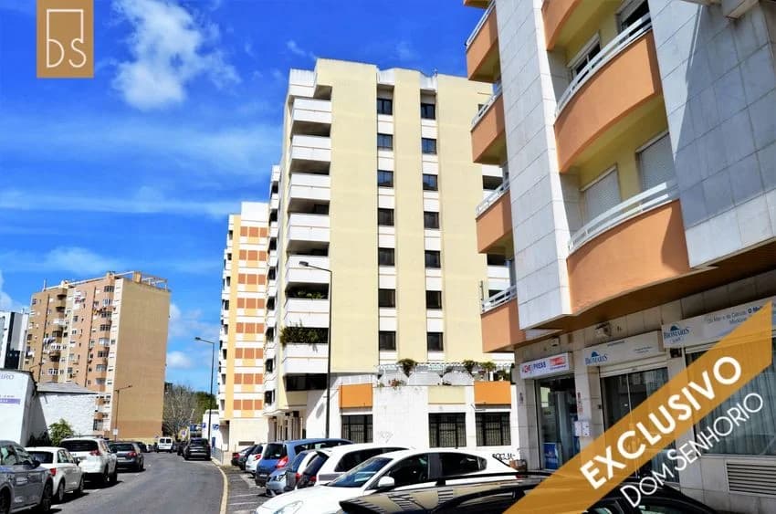 T1 flat for rent in rua Jorge Castilho